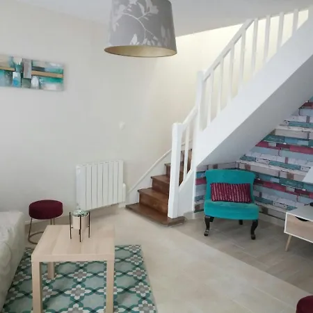 Maison Centre Acces Direct דירה *